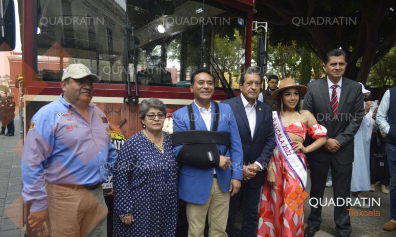 Inaugura Jorge Corichi nuevo tranvía turístico de Tlaxcala capital