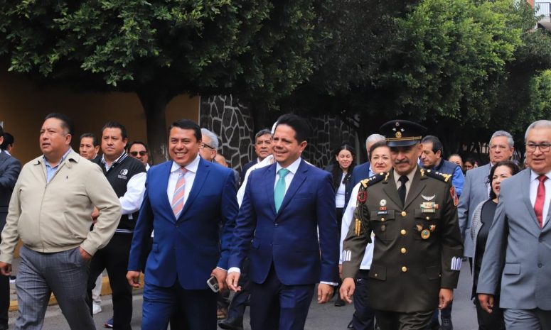 Tlaxcaltecas muestran orgullo y patriotismo en el Desfile de la Revolución Mexicana