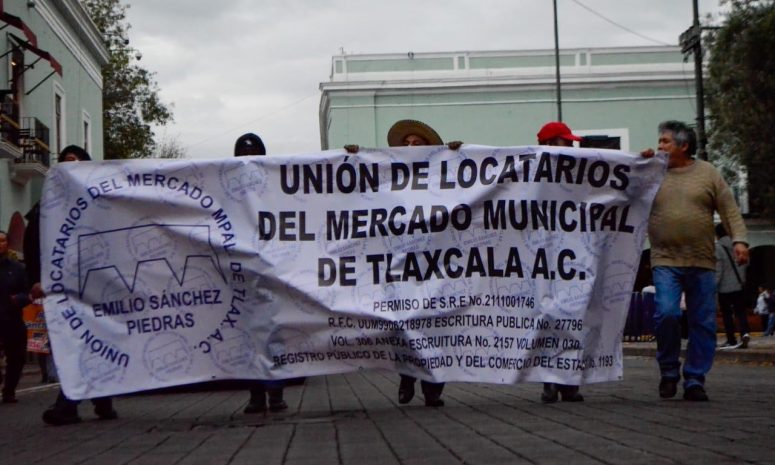 Protestan en el ayuntamiento: comerciantes denuncian abusos