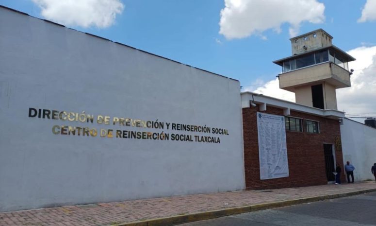 Cuestionan actuación del Cereso de Tlaxcala tras ingreso de activista