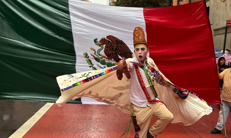 Festejan Independencia con Carnaval de Tlaxcala en EU