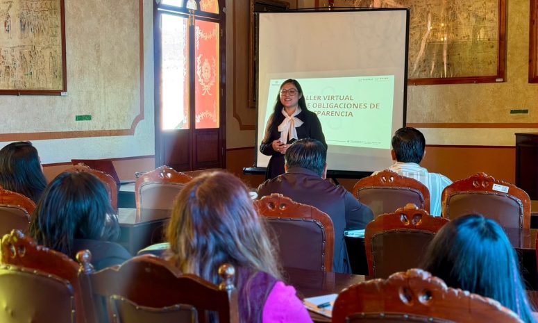 Actualiza Ayuntamiento de Tlaxcala a personal sobre transparencia