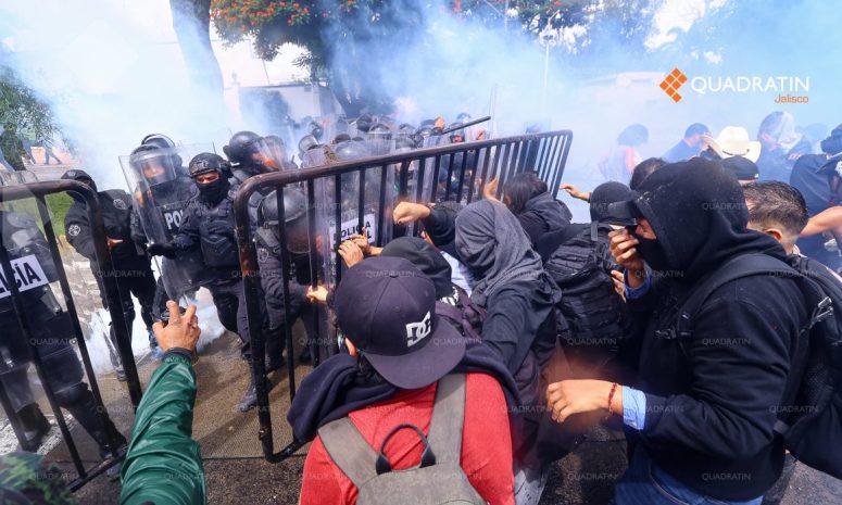 Lamenta Lemus que marcha pacífica en Guadalajara terminara en violencia