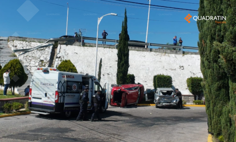Al menos 7 lesionados en choque de camionetas en Ixtacuixtla