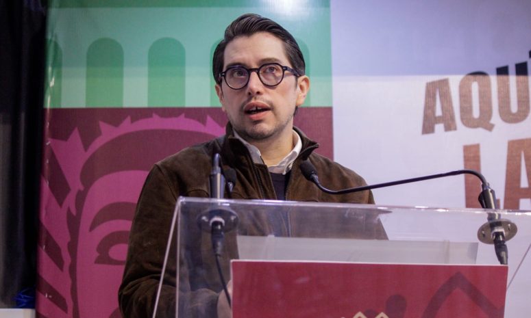 Atribuye Martínez a la oposición abucheos contra Lorena Cuéllar